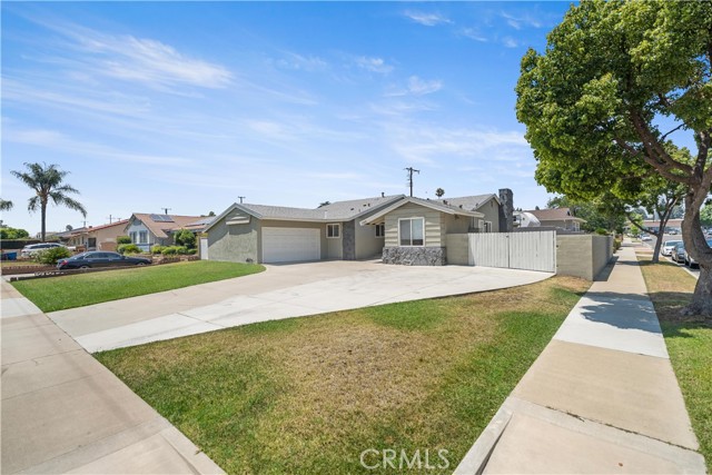 1322 W 6th Street, Ontario CA: https://media.crmls.org/medias/9f257abb-01de-4b0a-a632-262b977f4b88.jpg