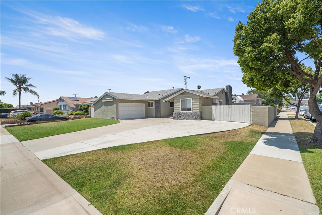 1322 W 6th Street