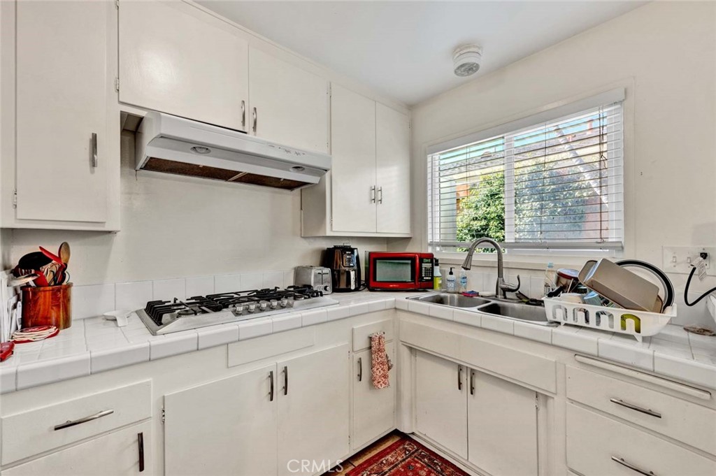 9f25bb10 7811 412c B56e A270fbf64a4d