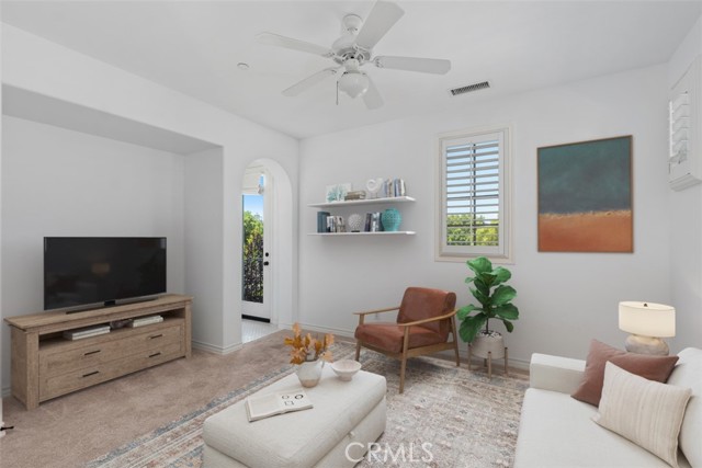 34 Tall Hedge, Irvine CA: https://media.crmls.org/medias/9f25e21e-87bc-4b81-86e6-fbc4a6e1ea60.jpg