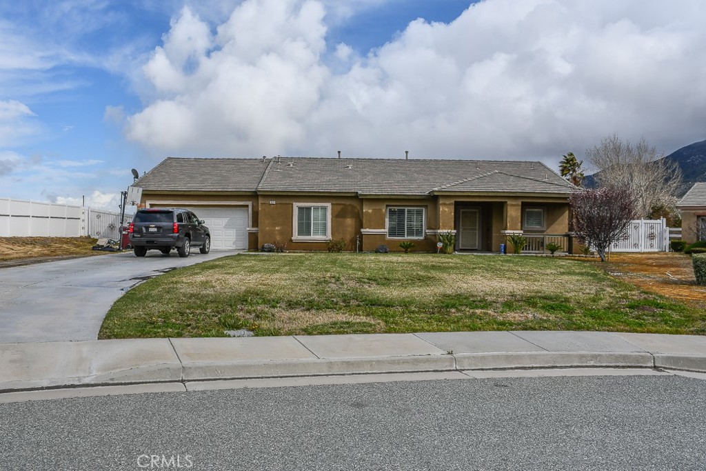 1024 Driftwood Circle, Banning, CA 92220