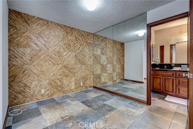 250 The Village #102, Redondo Beach, California 90277, 1 Bedroom Bedrooms, ,1 BathroomBathrooms,Residential,For Sale,The Village #102,SB25234286