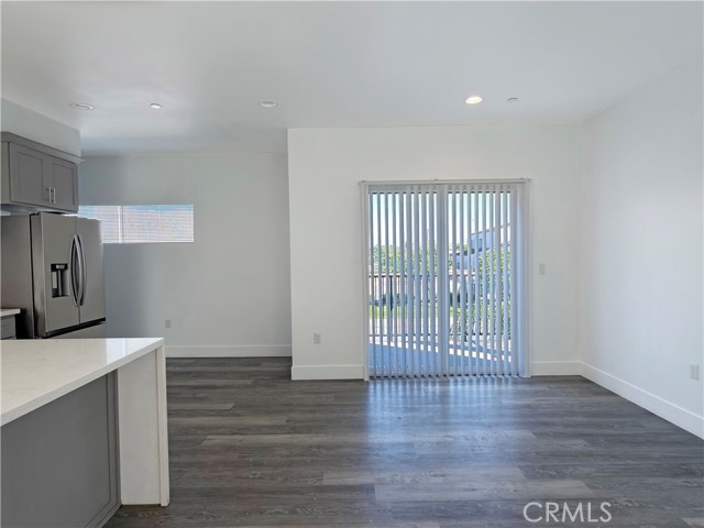 Detail Gallery Image 4 of 26 For 1489 Atlantic Ave, Long Beach,  CA 90813 - 5 Beds | 3/1 Baths