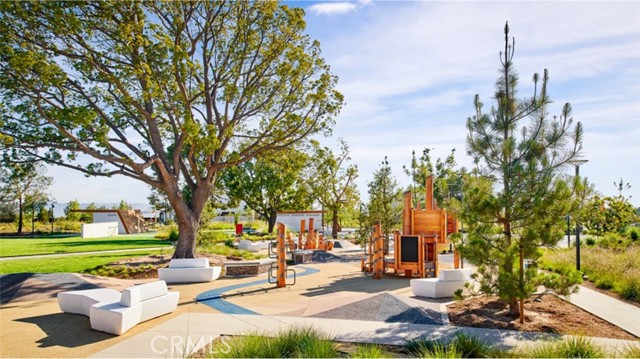 450 Loon, Irvine CA: https://media.crmls.org/medias/9f26e0b1-bfd4-43c6-966b-eaec9beddeb5.jpg
