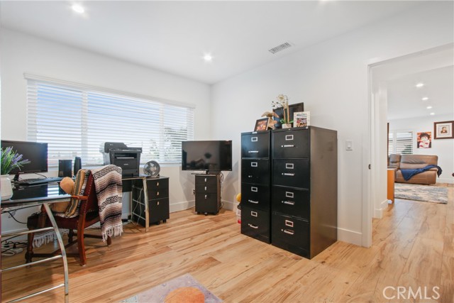 Detail Gallery Image 24 of 50 For 719 Oro Ter, San Pedro,  CA 90731 - – Beds | – Baths