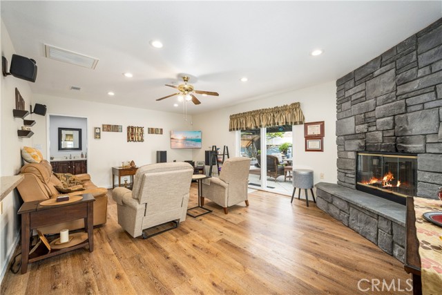 13622 Benfield Avenue, Norwalk CA: https://media.crmls.org/medias/9f276a9f-fbc5-4e6a-a088-2d4b6f363df3.jpg