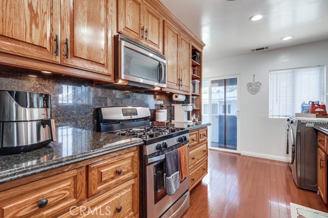 Detail Gallery Image 17 of 47 For 1601 W 67th St, Los Angeles,  CA 90047 - 3 Beds | 1 Baths