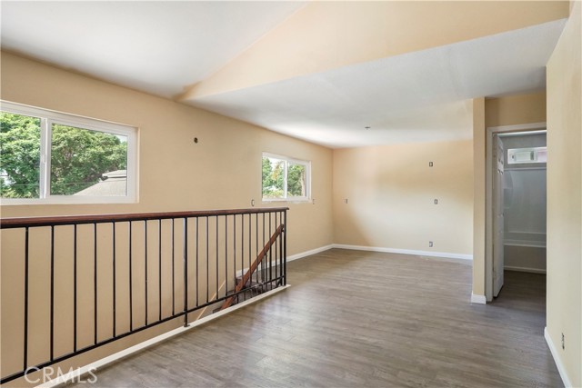 1003 W Myrtle Street, Santa Ana CA: https://media.crmls.org/medias/9f29047d-e3b6-454c-ae04-43983dfd2532.jpg