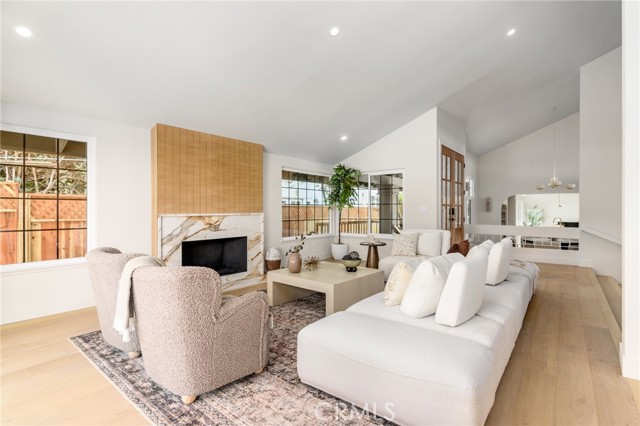 Detail Gallery Image 9 of 40 For 1206 Blue Gum Ln, Newport Beach,  CA 92660 - 3 Beds | 3/1 Baths
