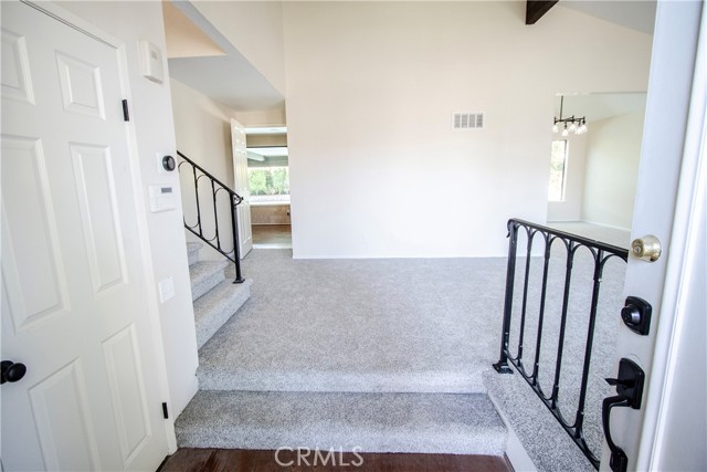 Detail Gallery Image 6 of 54 For 23910 via Copeta, Valencia,  CA 91355 - 4 Beds | 2/1 Baths