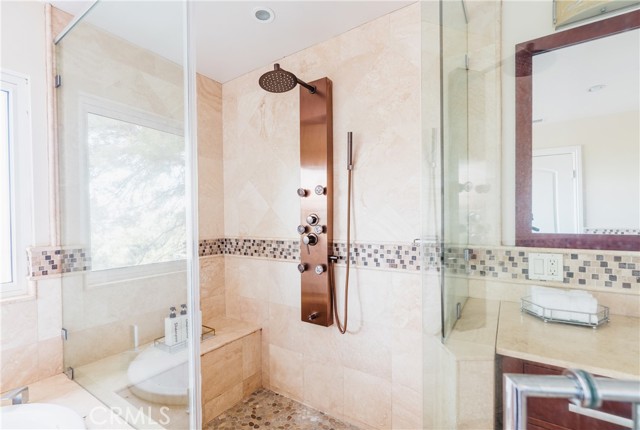 Detail Gallery Image 18 of 36 For 21793 Planewood Dr, Woodland Hills,  CA 91364 - 4 Beds | 3/1 Baths