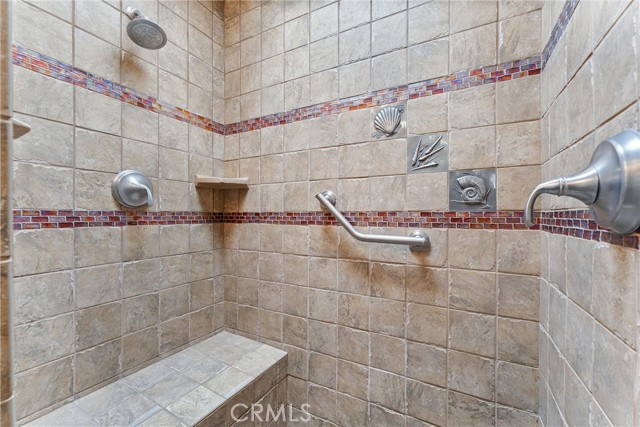 12172 Woodlawn Avenue, North Tustin CA: https://media.crmls.org/medias/9f2b429a-eff0-42f5-8a21-ae7c32e09329.jpg