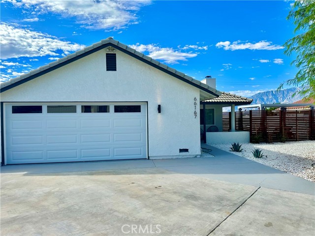 Detail Gallery Image 1 of 1 For 66167 14th St, Desert Hot Springs,  CA 92240 - 3 Beds | 2 Baths