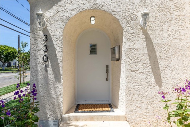 Detail Gallery Image 9 of 44 For 3301 Falcon Ave, Long Beach,  CA 90755 - 2 Beds | 1 Baths