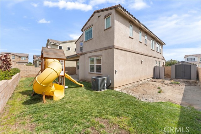 Detail Gallery Image 41 of 44 For 17012 Hal Ln, Fontana,  CA 92336 - 3 Beds | 2/1 Baths