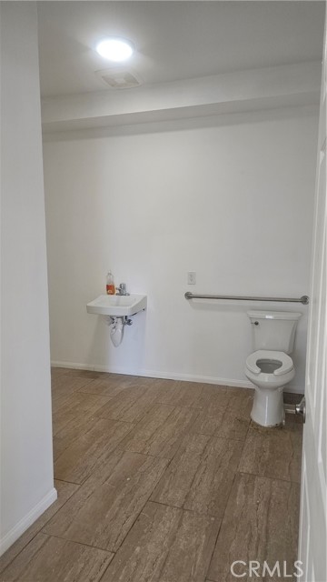 Detail Gallery Image 24 of 28 For 2921 W Florence, Los Angeles,  CA 90043 - – Beds | – Baths