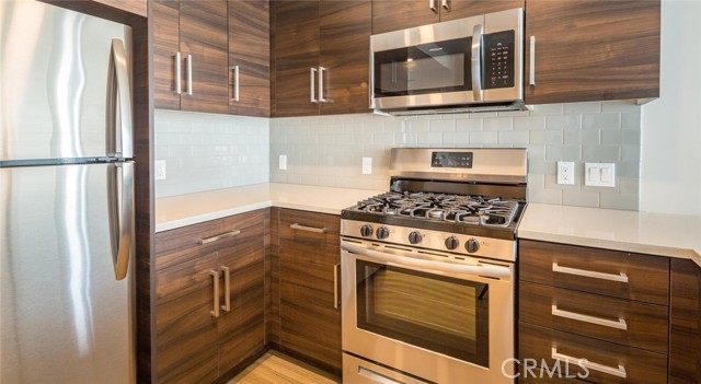 Detail Gallery Image 10 of 75 For 150 Van Ness Ave #0636,  San Francisco,  CA 94102 - 2 Beds | 2 Baths