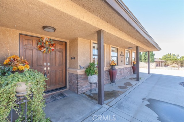 Detail Gallery Image 7 of 53 For 19455 Arcata Rd, Apple Valley,  CA 92307 - 3 Beds | 2 Baths