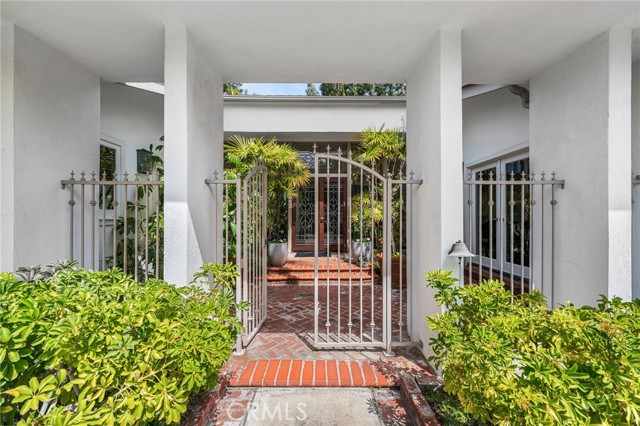 11071 Coronel, North Tustin CA: https://media.crmls.org/medias/9f2f6b74-4518-4fdf-ab20-b5eccc65300c.jpg
