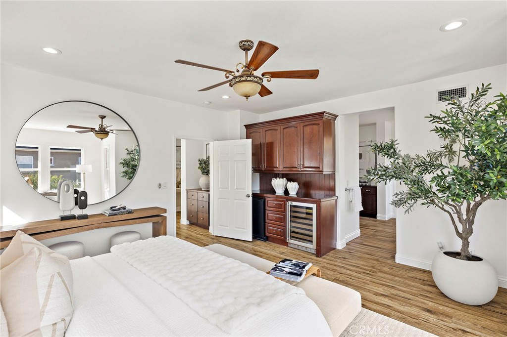 MLS #OC25257856 image #22