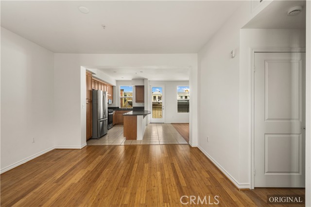 Detail Gallery Image 13 of 30 For 85 E Commonwealth Ave 3d,  Alhambra,  CA 91801 - 2 Beds | 2 Baths