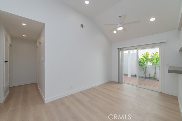 Detail Gallery Image 8 of 22 For 9 Wintermist, Irvine,  CA 92614 - 2 Beds | 2 Baths