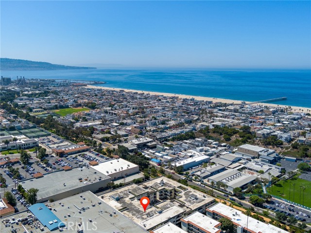 1600 Ardmore Avenue, Hermosa Beach, California 90254, 1 Bedroom Bedrooms, ,1 BathroomBathrooms,Residential,For Sale,Ardmore,SB24212398