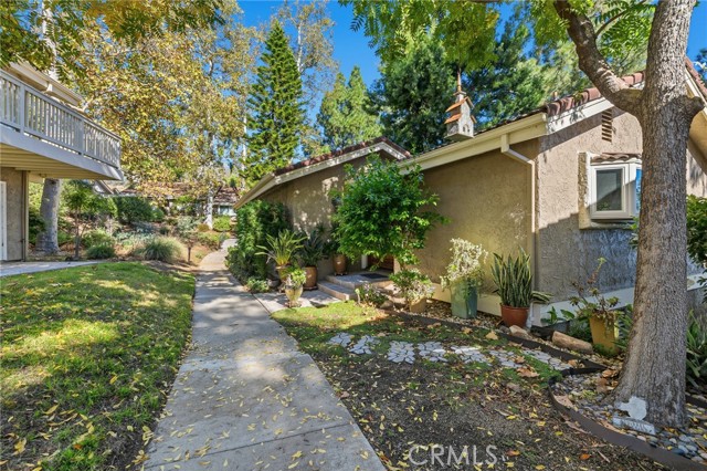 Detail Gallery Image 2 of 33 For 113 Conifer Circle, Oak Park,  CA 91377 - 3 Beds | 2/1 Baths