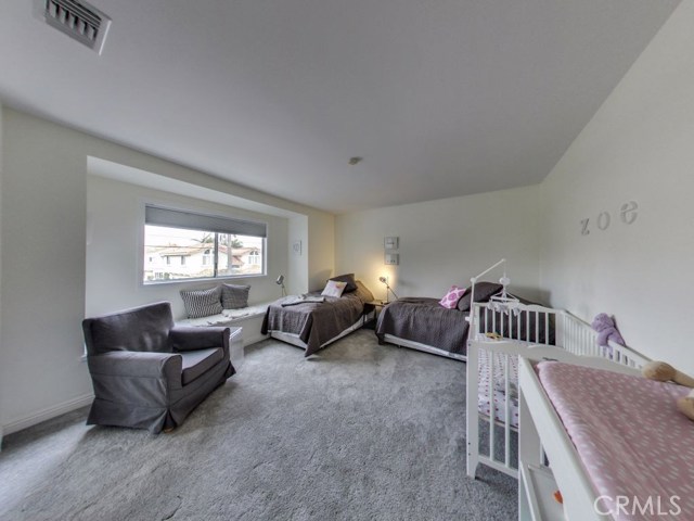 2114 Farrell Avenue, Redondo Beach, California 90278, 4 Bedrooms Bedrooms, ,1 BathroomBathrooms,Residential,Sold,Farrell,SB17057988