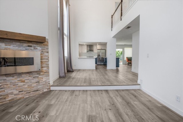 2481 S Bundy Drive, Los Angeles CA: https://media.crmls.org/medias/9f33d4b7-1eda-4f8e-aa43-74736f14b848.jpg