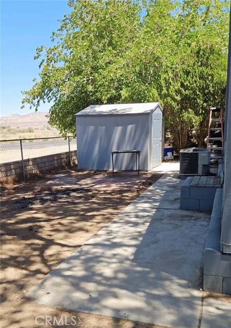 20683 Waalew Road, Apple Valley CA: https://media.crmls.org/medias/9f344c82-f8af-47f8-95cf-98e1534051b1.jpg