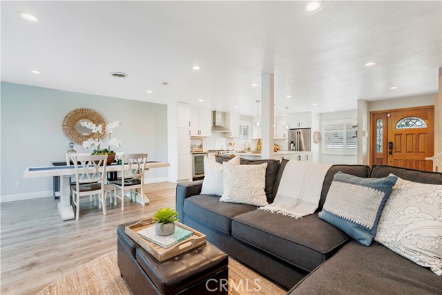 Detail Gallery Image 13 of 40 For 3550 Claremore, Long Beach,  CA 90808 - 4 Beds | 3 Baths