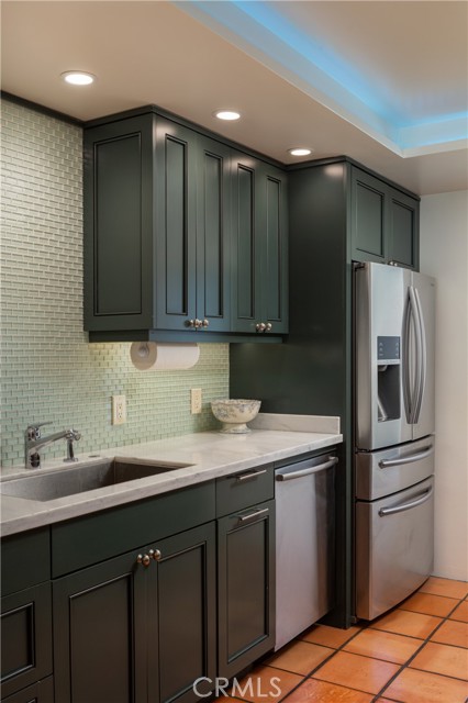 Detail Gallery Image 11 of 33 For 2012 Baja, Newport Beach,  CA 92660 - 3 Beds | 2 Baths