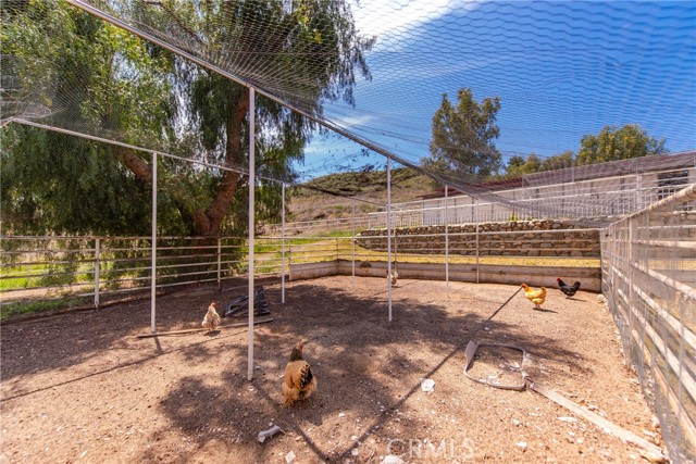 30505 Sloan Canyon Road, Castaic CA: https://media.crmls.org/medias/9f354d03-a3fc-4066-bca6-e058b7665299.jpg