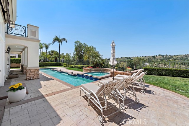 Detail Gallery Image 10 of 18 For 7 Rue Delacroix, Coto de Caza,  CA 92679 - 4 Beds | 4/1 Baths