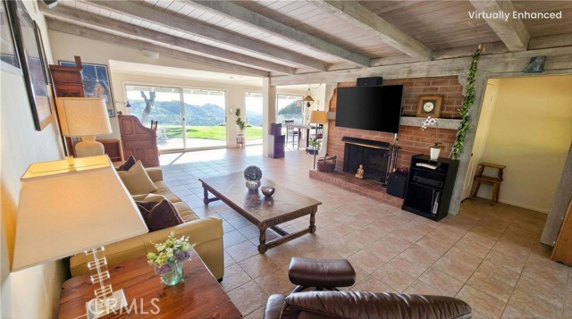 Detail Gallery Image 2 of 21 For 2612 Roscomare Rd, Los Angeles,  CA 90077 - 3 Beds | 2 Baths