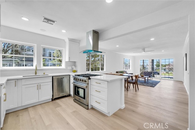 Detail Gallery Image 11 of 46 For 527 W Palm, Redlands,  CA 92373 - 5 Beds | 3 Baths