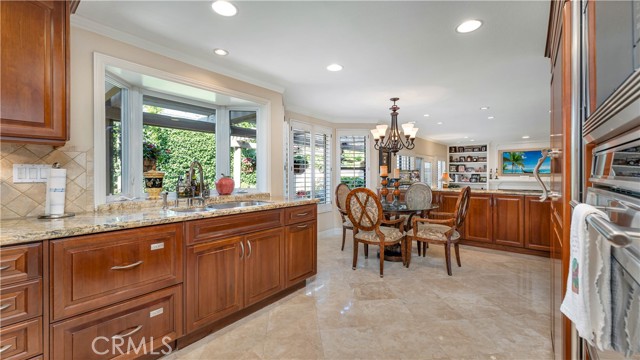 Detail Gallery Image 16 of 73 For 42 Monticello, Irvine,  CA 92620 - 4 Beds | 2/1 Baths