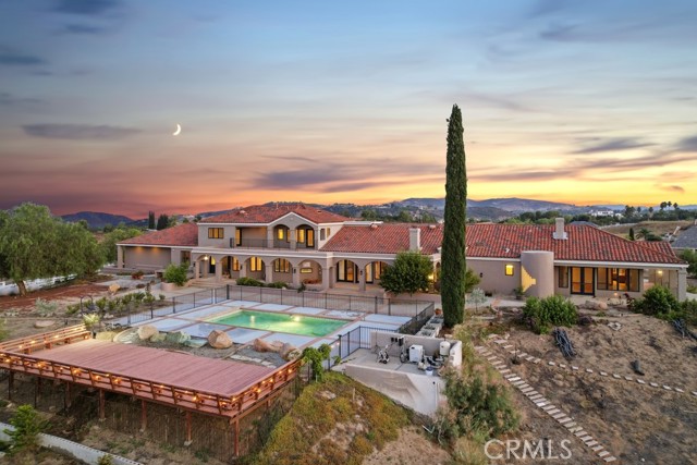 38075 Via Majorca, Murrieta CA: https://media.crmls.org/medias/9f387a71-72db-4e22-bebc-38962e3361b9.jpg