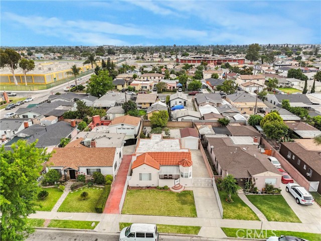 531 W Arbutus Street, Compton CA: https://media.crmls.org/medias/9f38e401-4893-46ea-9323-6a3901bcc2cd.jpg