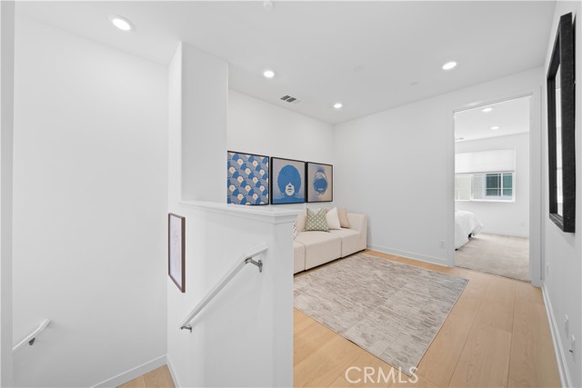 Detail Gallery Image 21 of 47 For 1042 N Anaheim Blvd #2,  Anaheim,  CA 92801 - 4 Beds | 3/1 Baths