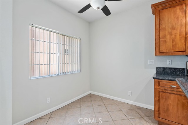 Detail Gallery Image 7 of 19 For 5620 Yolanda Ave #103,  Tarzana,  CA 91356 - 2 Beds | 2 Baths