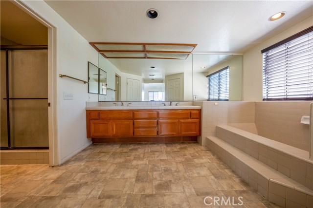 1133 Promontory Place, West Covina CA: https://media.crmls.org/medias/9f3a67d0-e6b1-4a18-91dc-3632a0b82129.jpg