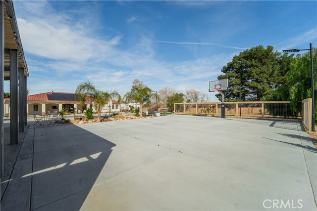 Detail Gallery Image 45 of 62 For 4518 W Avenue M14, Quartz Hill,  CA 93536 - 4 Beds | 5 Baths