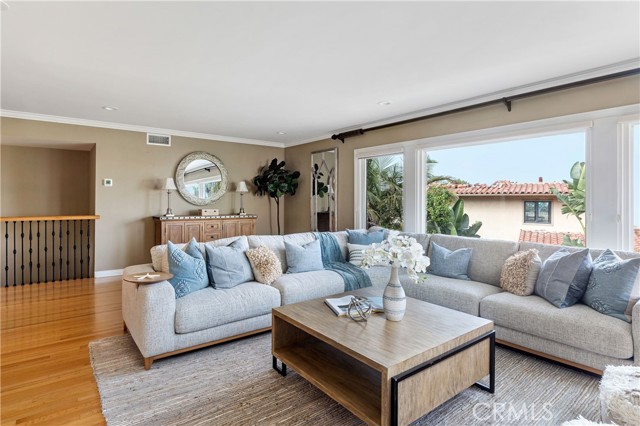 1609 Via Montemar, Palos Verdes Estates, California 90274, 3 Bedrooms Bedrooms, ,Residential,Sold,Via Montemar,SB21199956