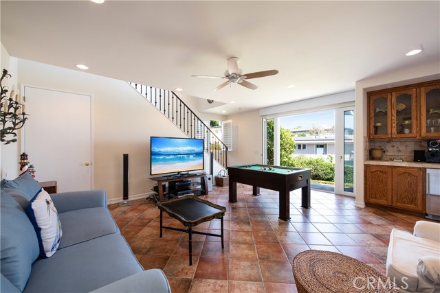 Detail Gallery Image 15 of 56 For 325 Crescent Bay Dr, Laguna Beach,  CA 92651 - 6 Beds | 6 Baths