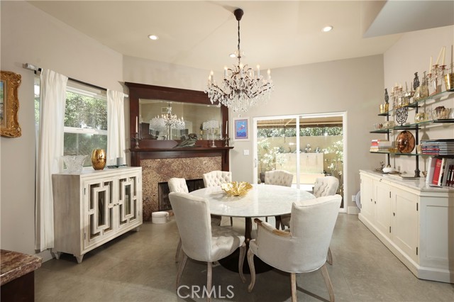 23640 Aster Trail, Calabasas CA: https://media.crmls.org/medias/9f3c6070-fed5-4366-8cc1-3a9d1adc0a10.jpg