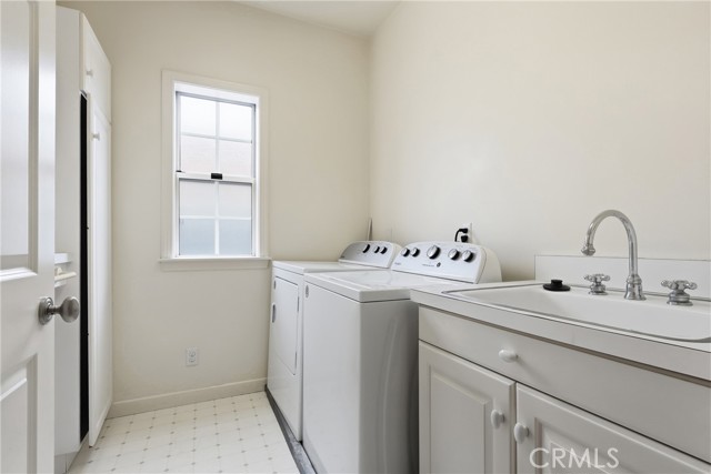 Detail Gallery Image 15 of 24 For 500 3rd, Manhattan Beach,  CA 90266 - 4 Beds | 5/2 Baths