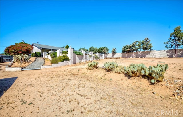 18767 Niles Drive, Hesperia, California 92345, 3 Bedrooms Bedrooms, ,2 BathroomsBathrooms,Single Family Residence,For Sale,Niles,PW24130576