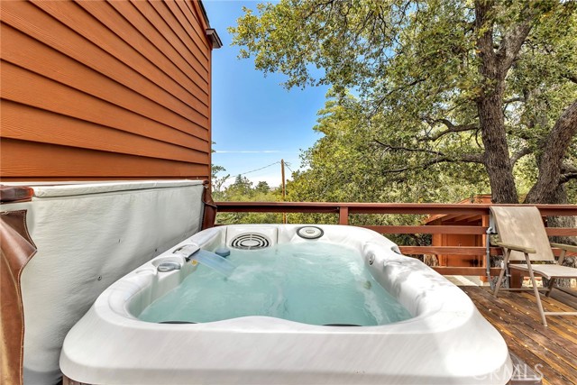 Detail Gallery Image 17 of 60 For 24560 Bluff Rd, Idyllwild,  CA 92549 - 2 Beds | 2 Baths